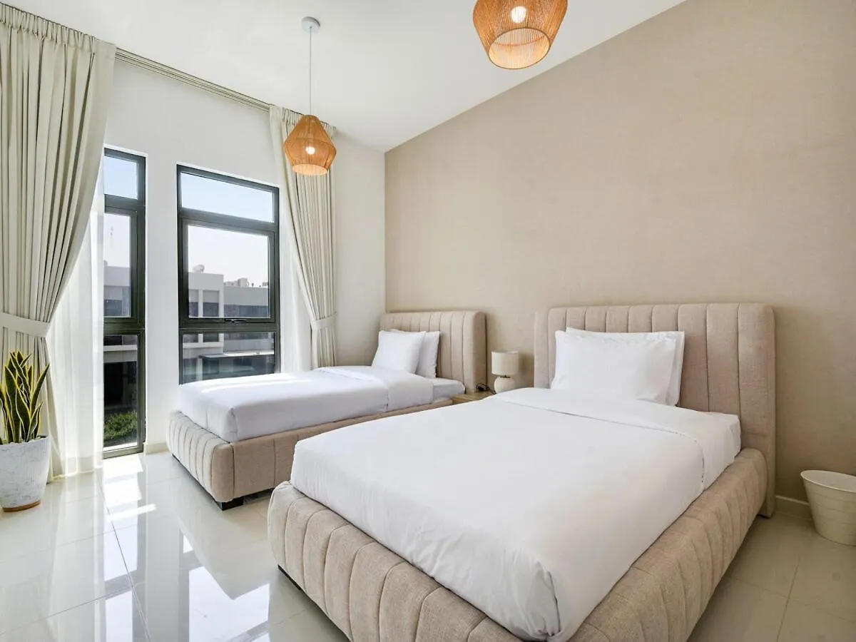 4Br Luxurious Villa Damac Hills 2 Dubai United Arab Emirates
