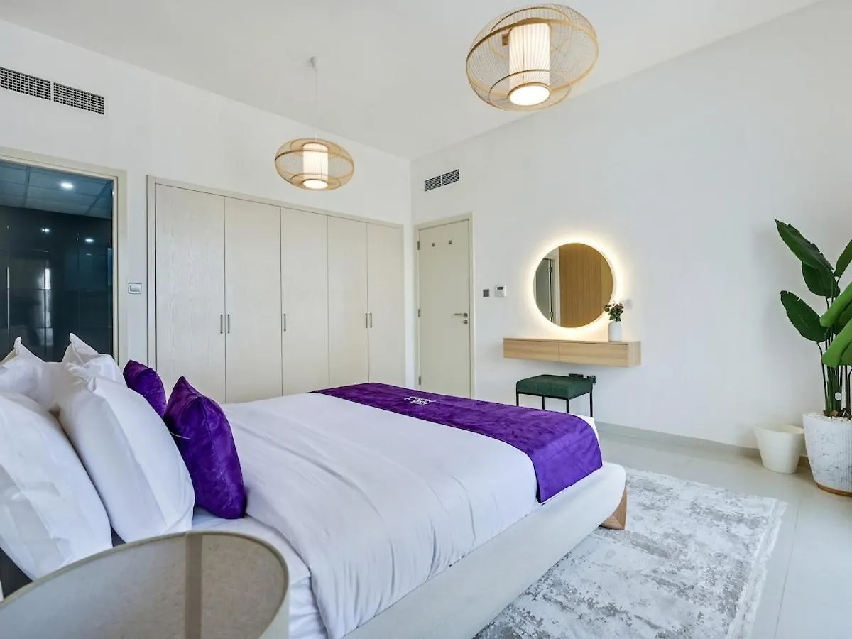4Br Luxurious Villa Damac Hills 2 Dubai