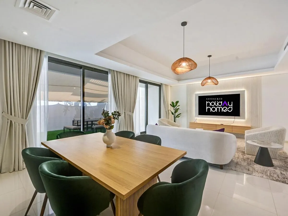 4Br Luxurious Villa Damac Hills 2 Dubai